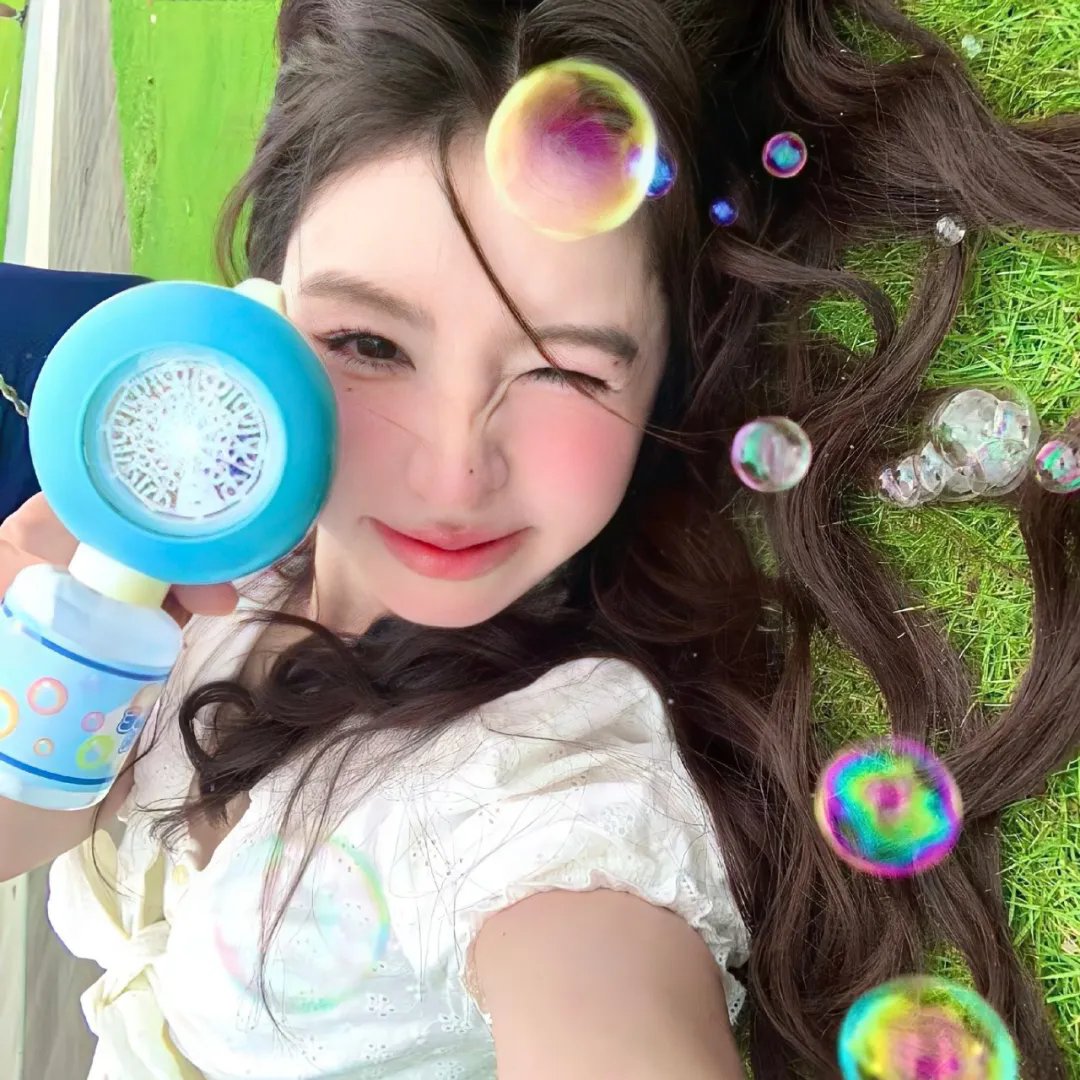 比基尼怪女