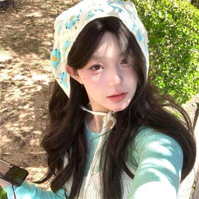 左撇子女人